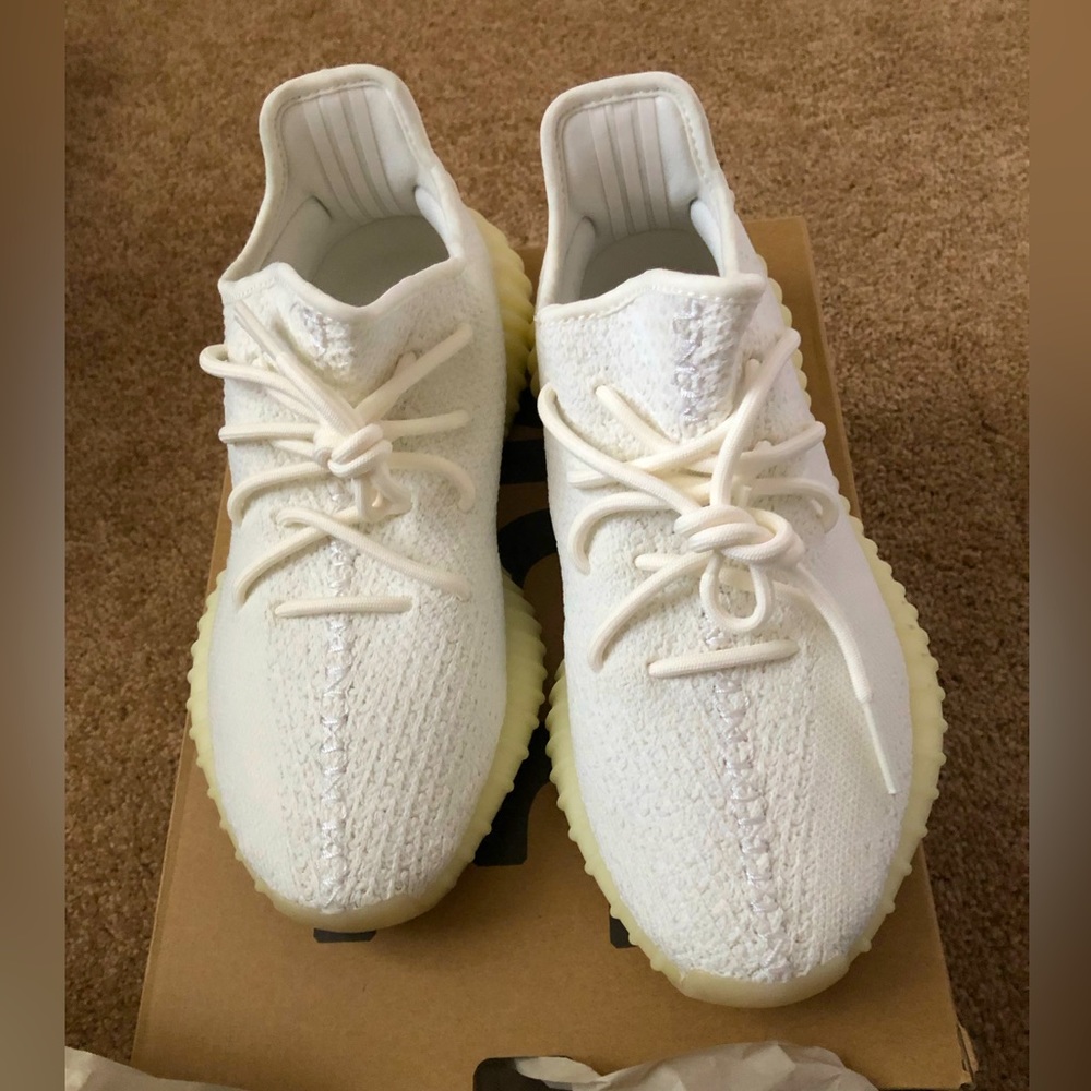 YEEZY BOOST V2 Cream White Women Size US7